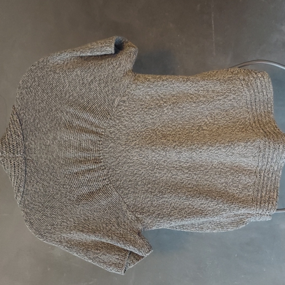 Express Sweater - Picture 3 of 7